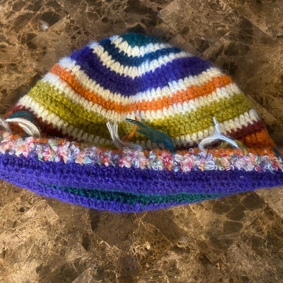 ‼️COLORFUL CROCHET HAT‼️ - Picture 2 of 4
